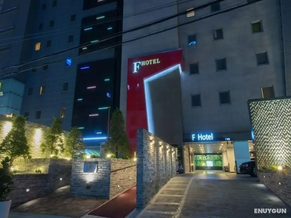 F HOTEL Yeongdeungpo - Dış Mekan