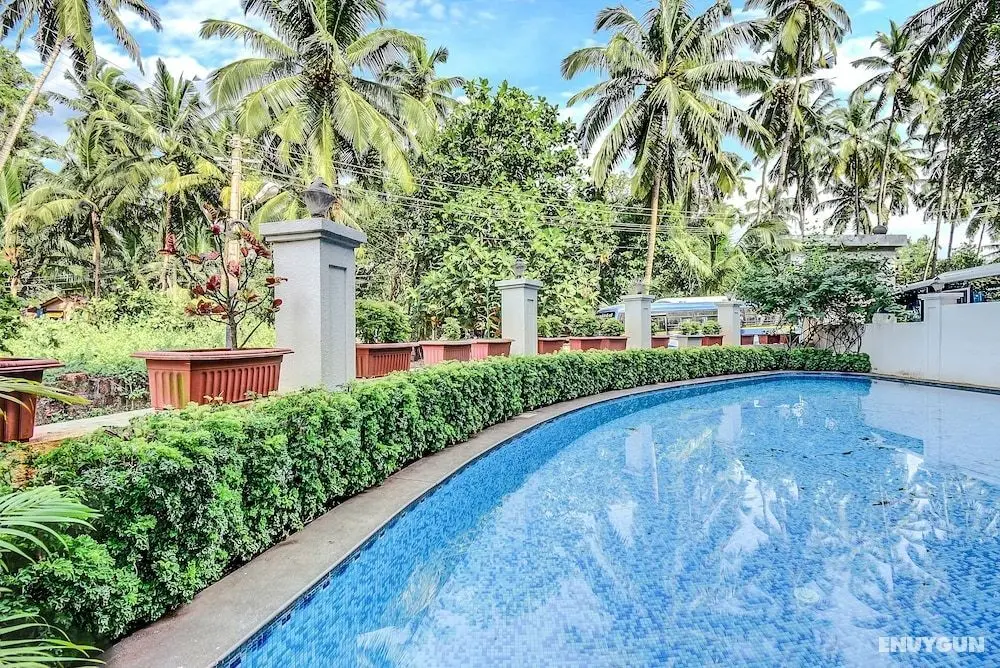 FabHotel Arotel Calangute Beach - Havuz