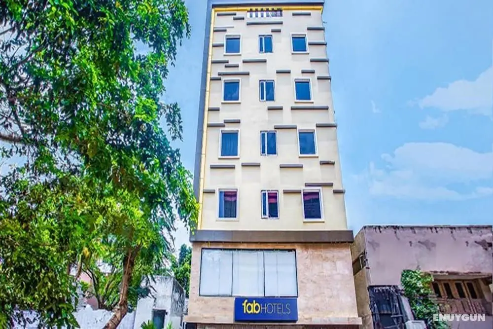 FabHotel RR Grand MG Road - Dış Mekan