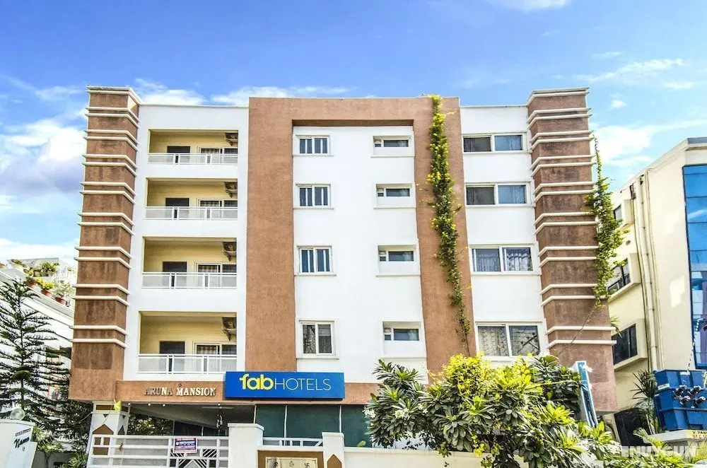 FabExpress Namo Suites - Dış Mekan