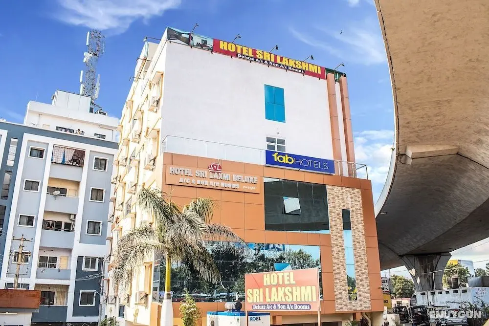 FabExpress Sri Lakhsmi Deluxe - Öne Çıkan Resim