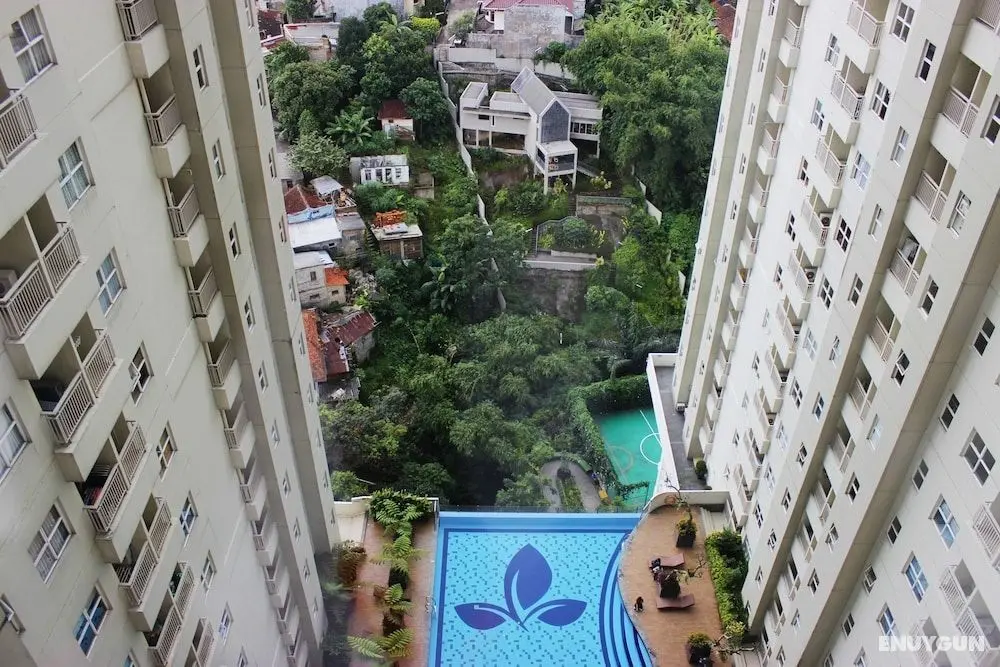 Fabulous 1BR Apartment @ Parahyangan Residence - Havuz