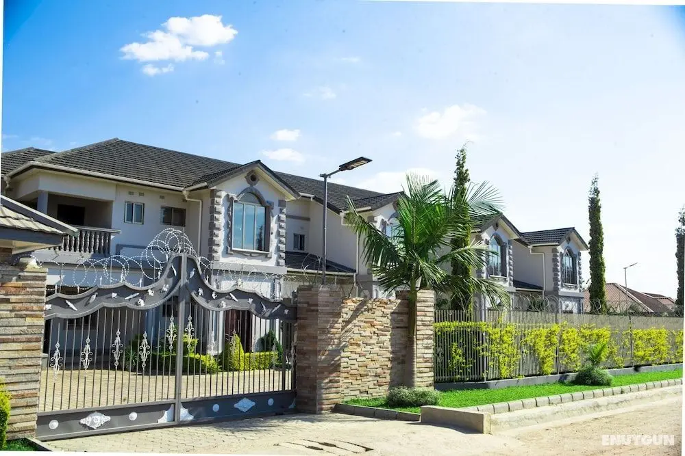 Fabulous Apartments in the new Upmarkment and Throbbing Lusaka Area - Dış Mekan