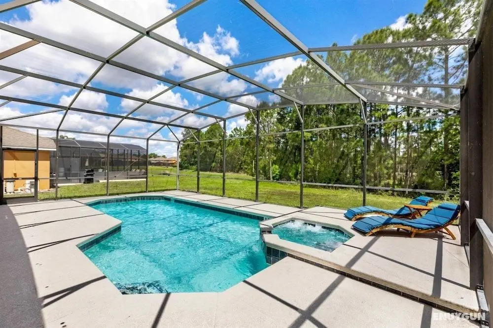 Fabulous Large 6 bed Home With Extended Deck, Private Pool and spa and Conservation View - 469 - Oda