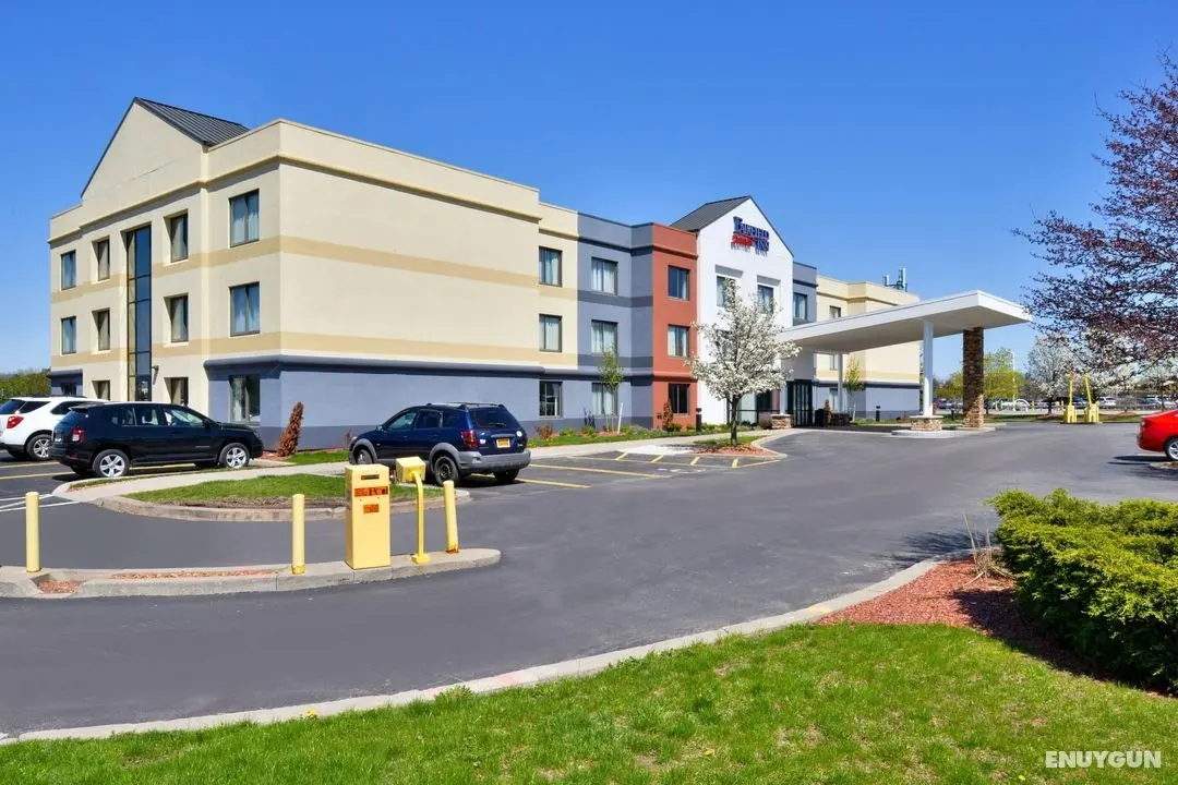 Fairfield Inn Rochester Airport - Dış Mekan