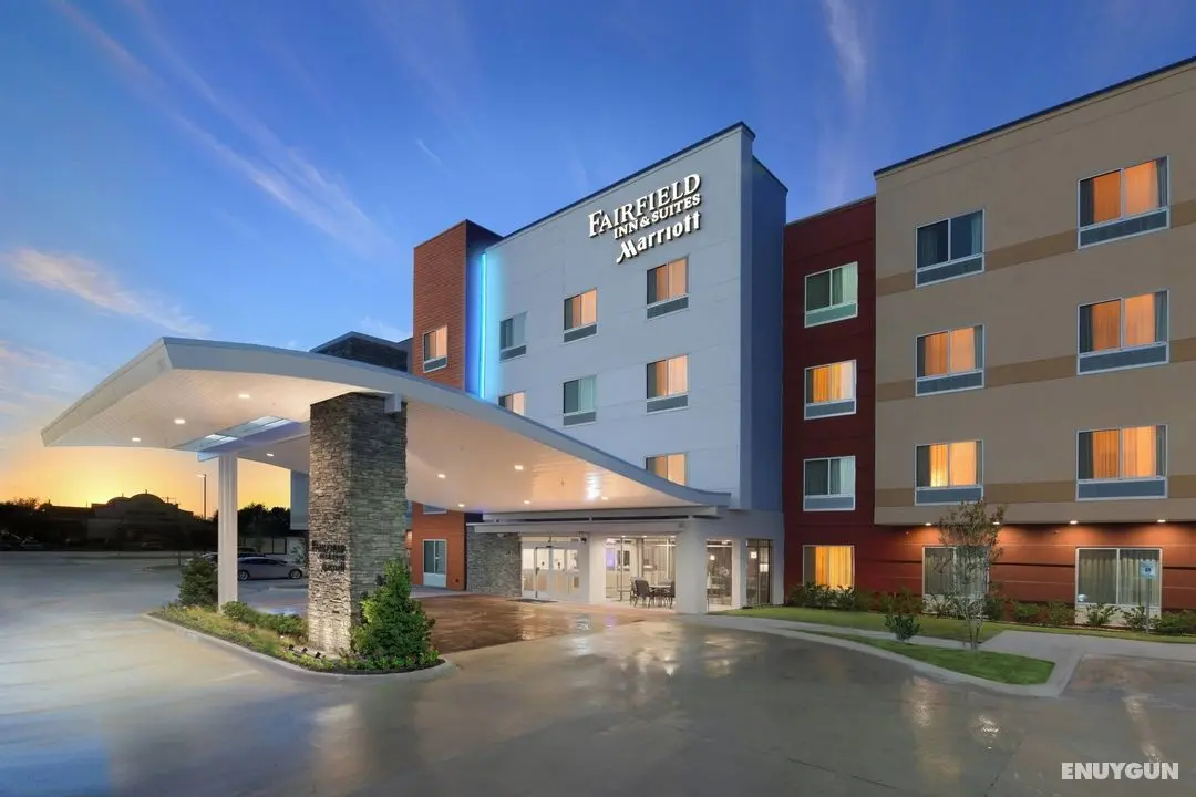 Fairfield Inn & Suites Fort Worth South/Burleson - Dış Mekan