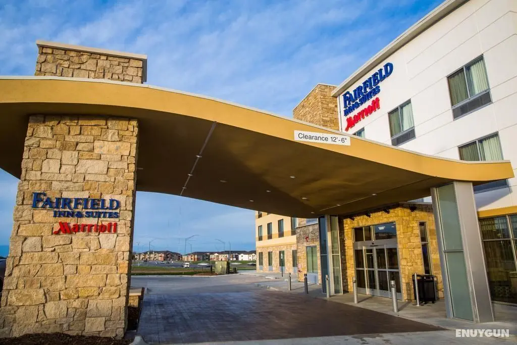 Fairfield Inn & Suites Lincoln Southeast - Genel