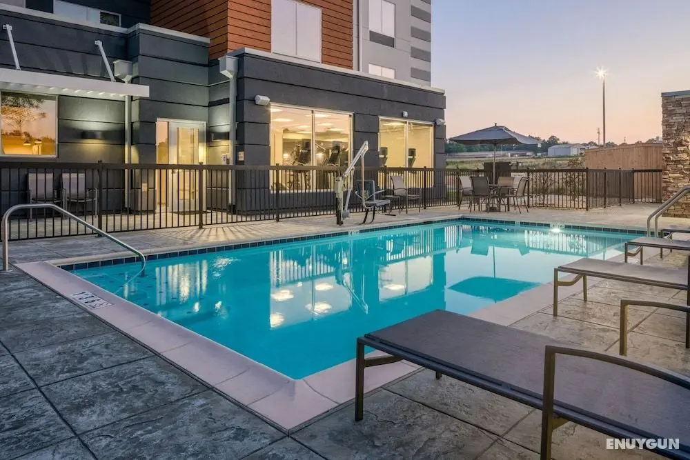 Fairfield Inn & Suites by Marriott Albertville - Misafir Tesisleri ve Hizmetleri