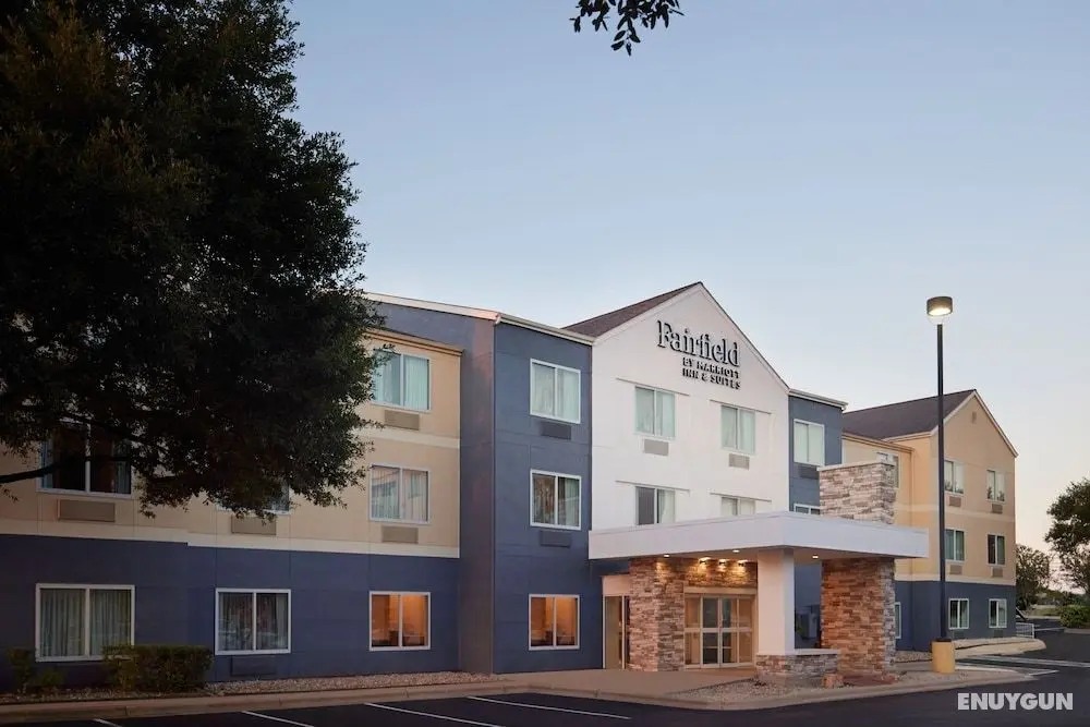 Fairfield Inn and Suites by Marriott Austin South - Dış Mekan