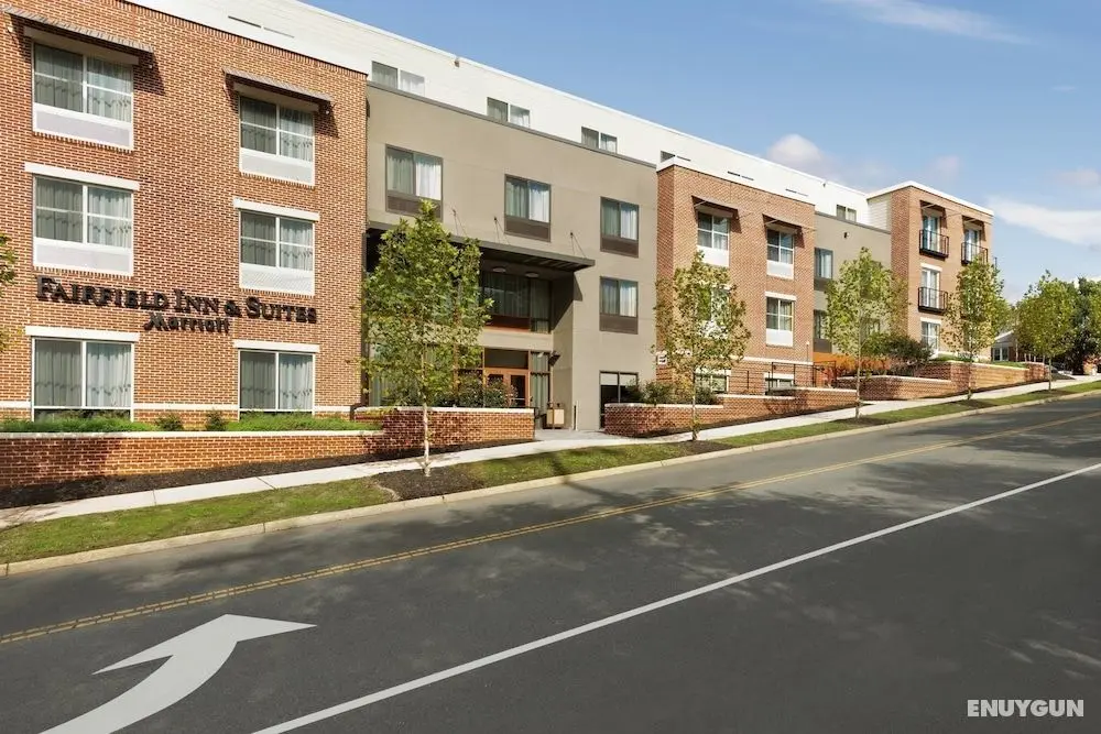 Fairfield Inn & Suites by Marriott Charlottesville Downtown/University Area - Dış Mekan