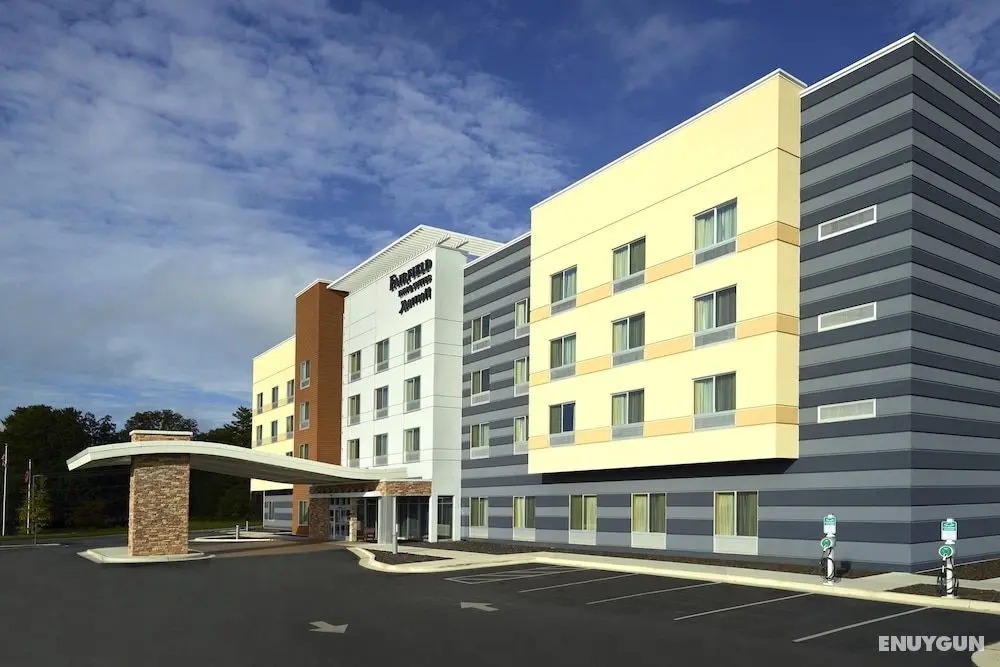 Fairfield Inn & Suites by Marriott Hendersonville Flat Rock - Dış Mekan
