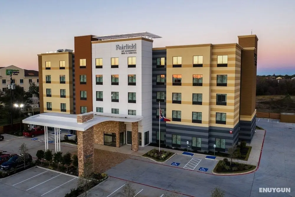Fairfield Inn & Suites by Marriott Houston Brookhollow - Dış Mekan