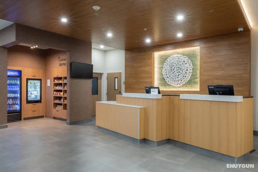 Fairfield Inn & Suites by Marriott Salmon Arm - Lobi