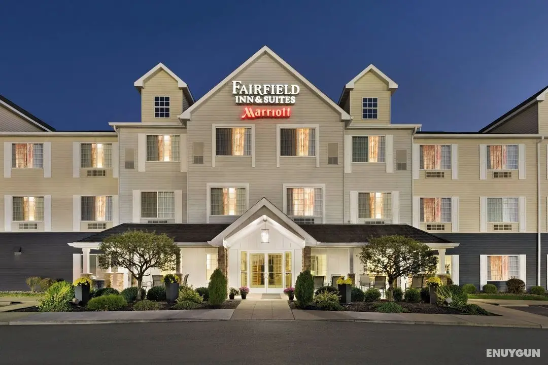 Fairfield Inn and Suites by Marriott Wheeling St Clairsville - Dış Mekan