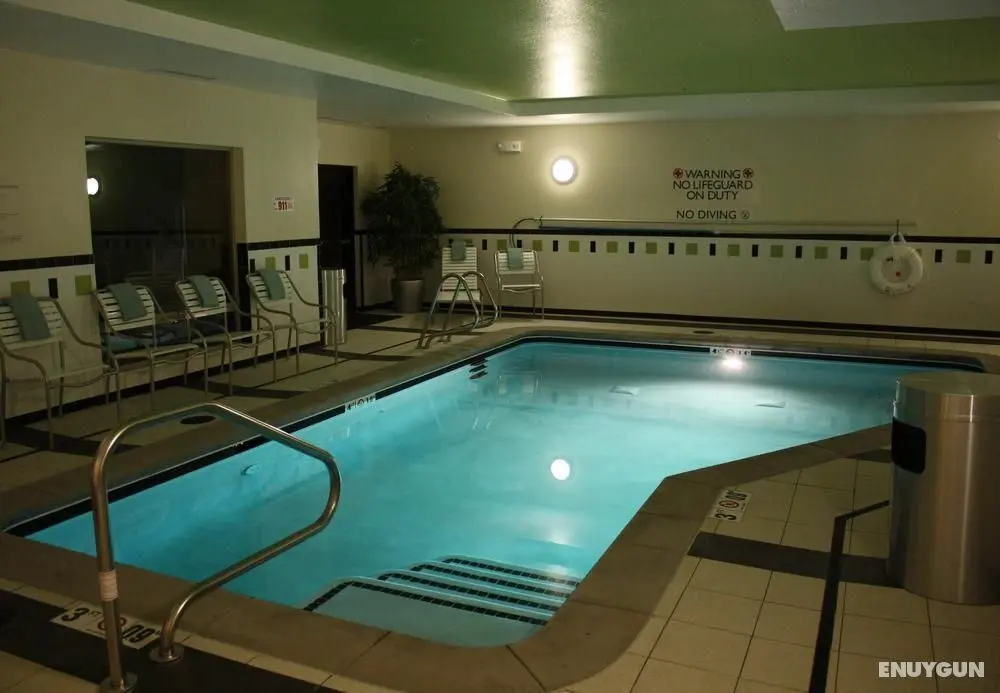 Fairfield Inn & Suites Morgantown Granville - Genel