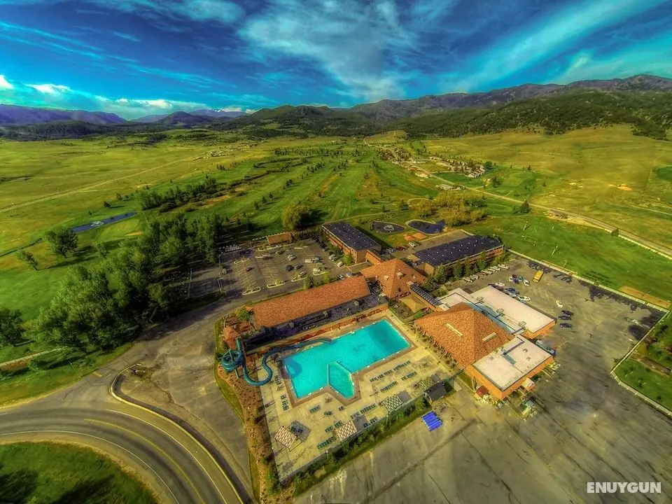 Fairmont Hot Springs Resort - Havuz