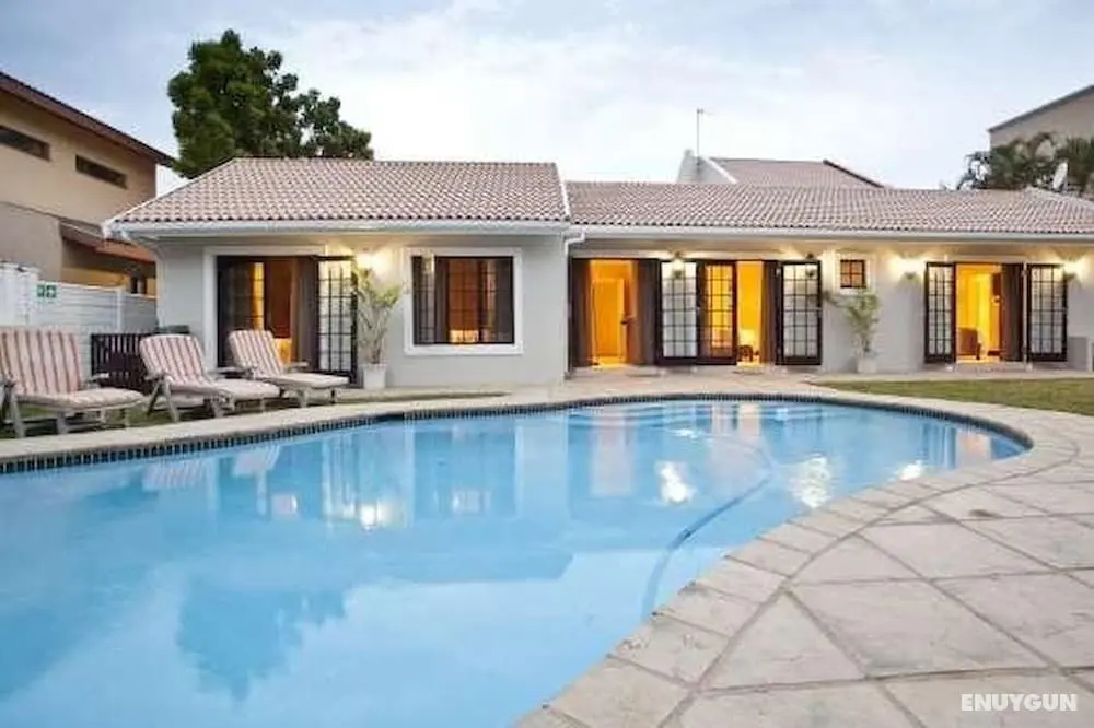 Fairview Bed And Breakfast - Family Bedroom - Havuz