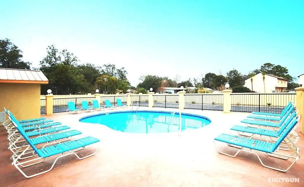 Fairway Inn Motel - Genel