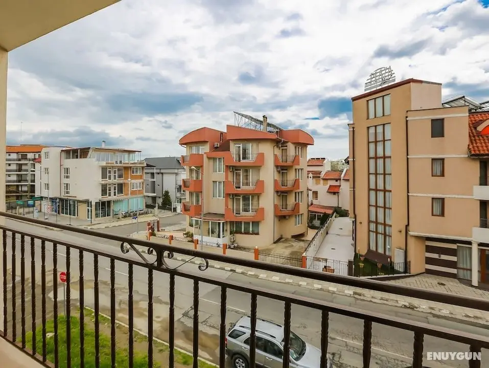 Family Apartment in Dafinka Guest House - Oda Manzaraları