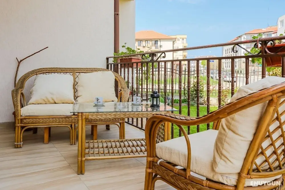 Family Studio in Dafinka Guest House - Dış Mekanlar