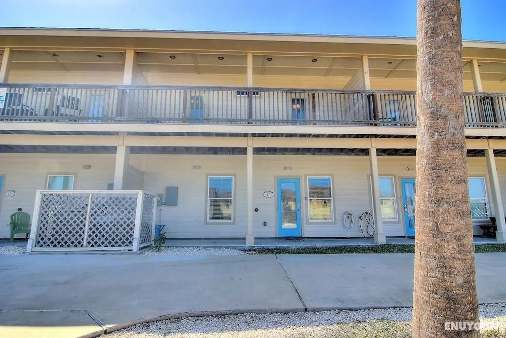 Family Tides Beach House - Öne Çıkan Resim