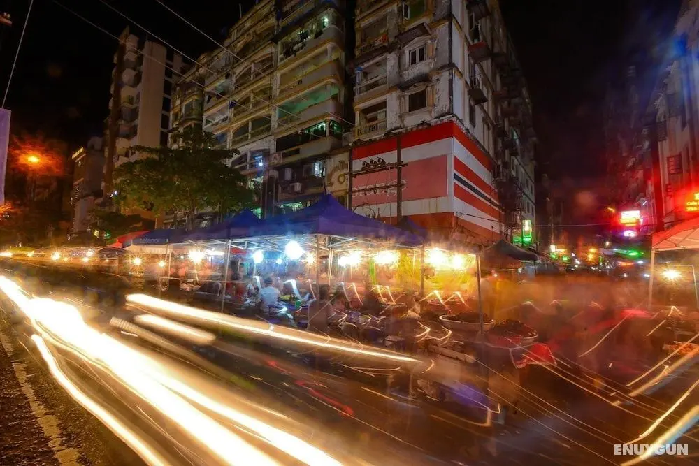 Family Treasure Yangon - Dış Mekan