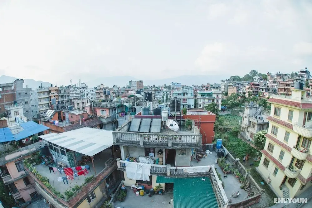 Famous House Kathmandu - Oda Düzeni
