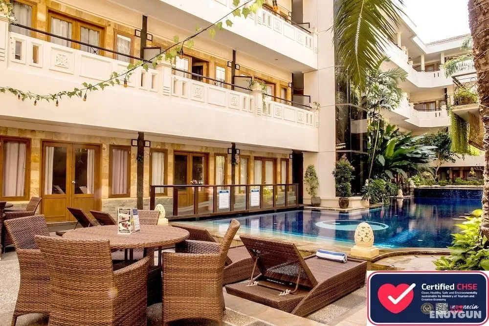 Famous Hotel Kuta - Öne Çıkan Resim