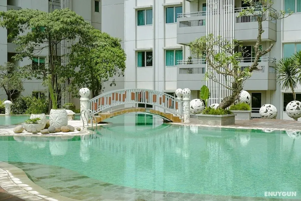 Fancy And Nice 1Br At Sky Terrace Apartment - Havuz