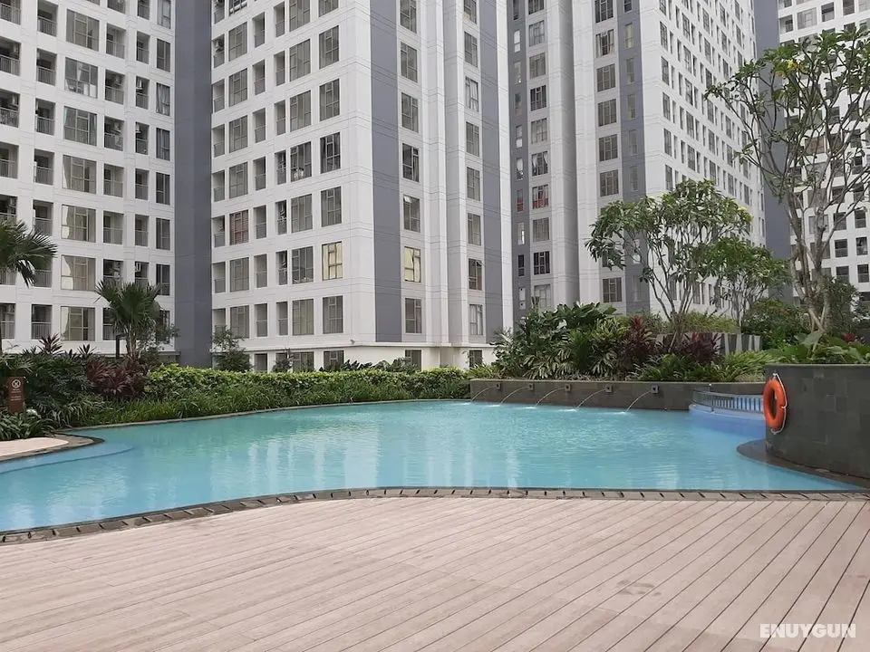 Fancy And Nice 2Br Apartment At 35Th Floor M-Town Residence - Havuz