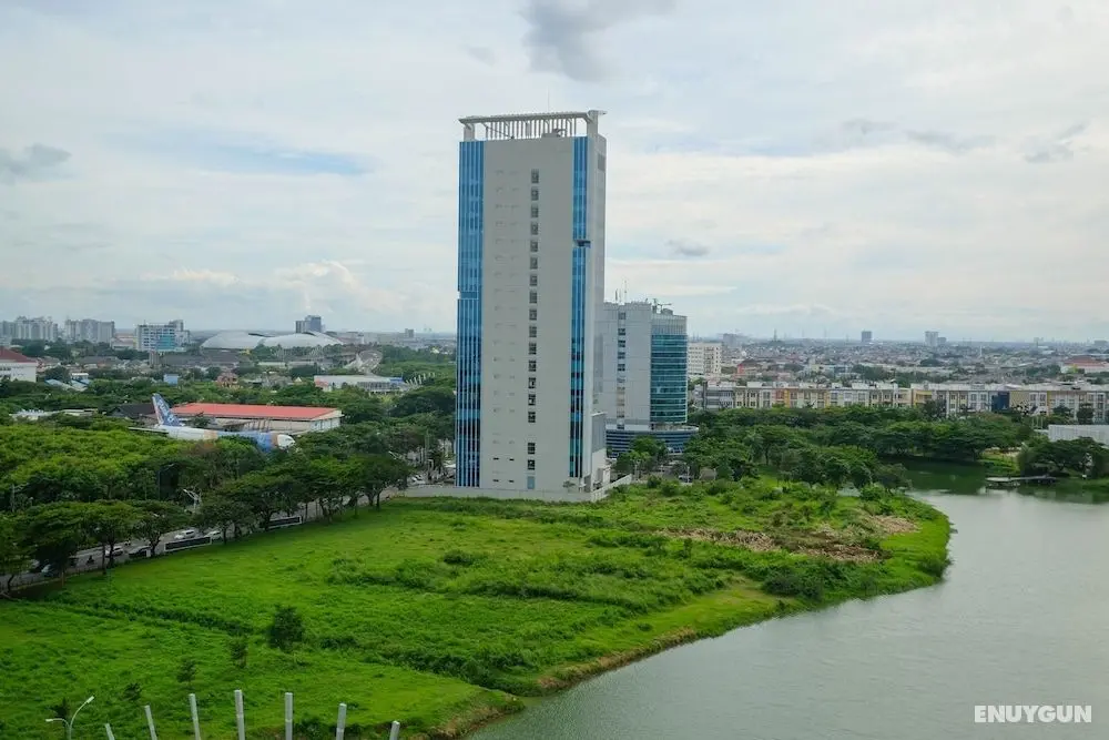 Fancy And Nice Studio Apartment At Springlake Summarecon Bekasi - Konum Öne Çıkanlar