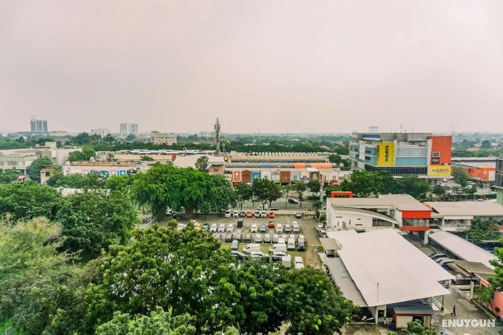 Fancy And Nice Studio Room At Transpark Bintaro Apartment - Oda Manzaraları