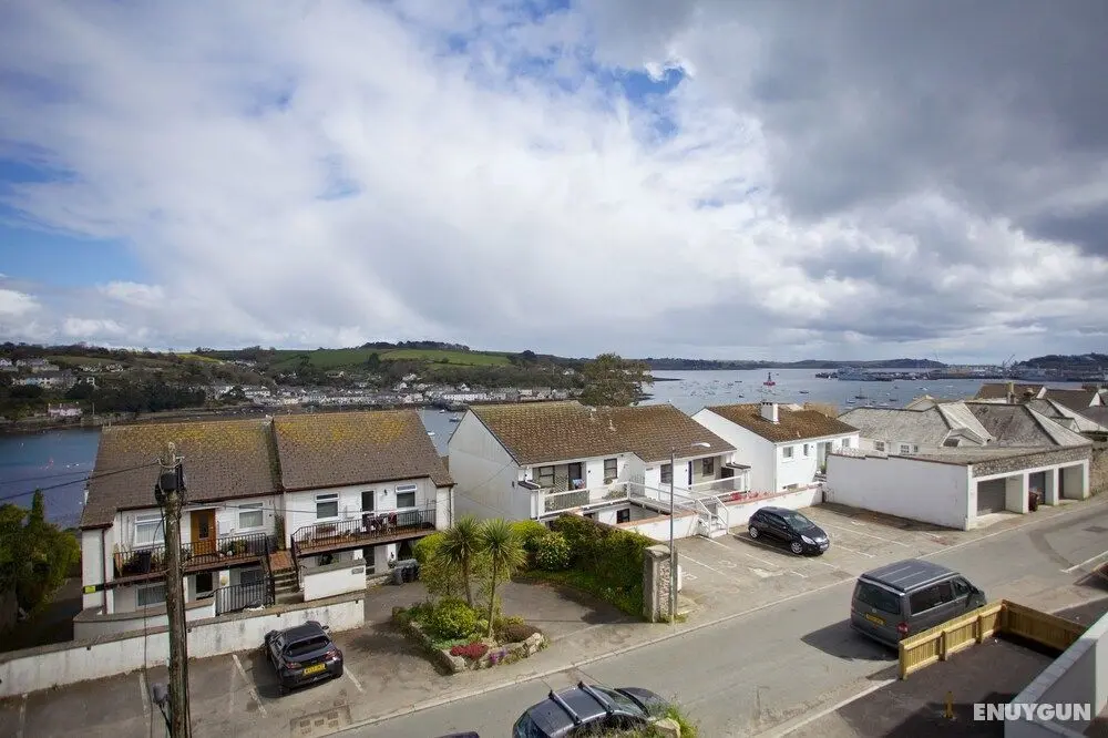 Fantastic sea Views in Falmouth, new 4BD Townhouse - Dış Mekan