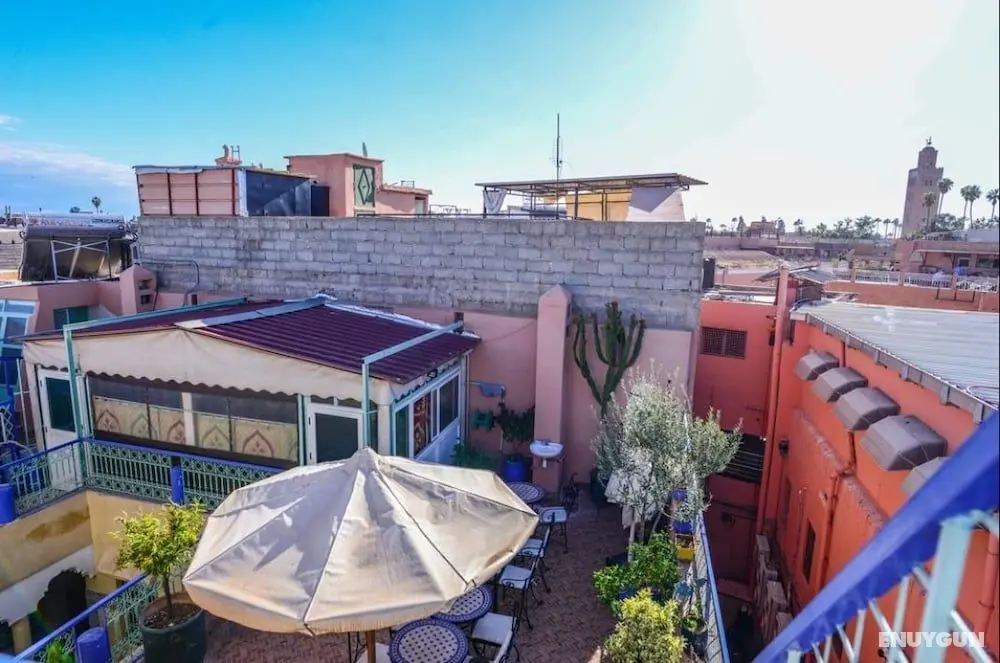 Faouzi Hôtel - Dış Mekanlar