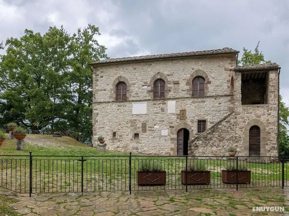 Farmhouse With Swimming Pool, in Michelangelo's Places - Öne Çıkan Resim