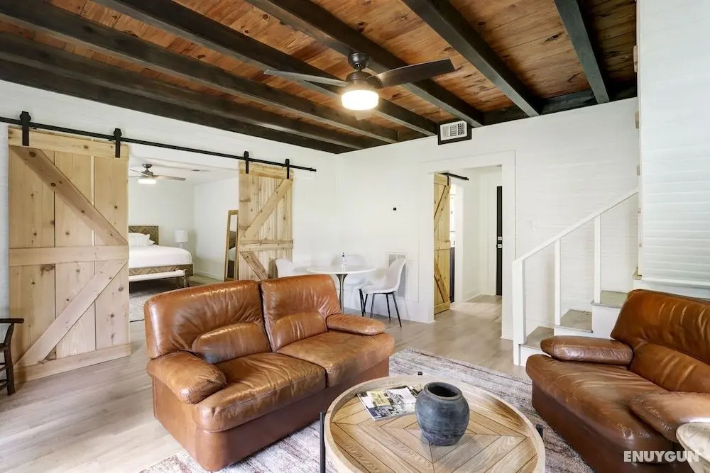 Farmstead Round Top - Öne Çıkan Resim