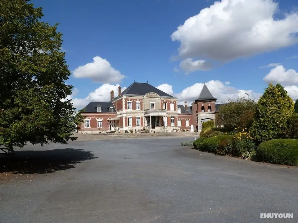 Ferme de Bonavis - Studios - Öne Çıkan Resim