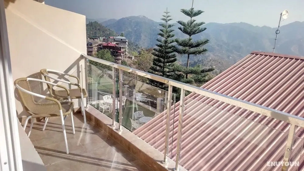 The Fern Surya Resort Kasauli Hills Dharampur - Oda Manzaraları