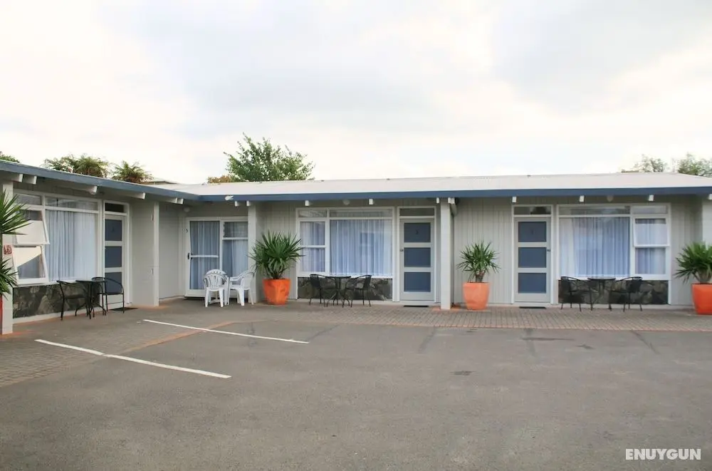 Fernleaf Motel - Otopark