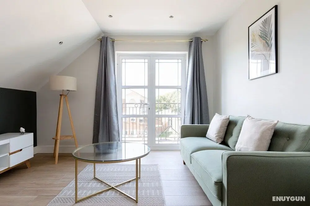 The Finchley Apartment - Öne Çıkan Resim