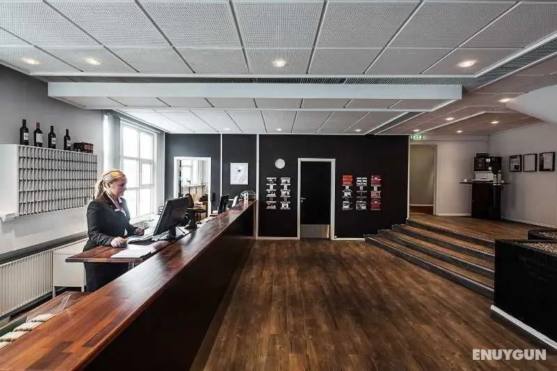 First Hotel Aalborg - Lobi