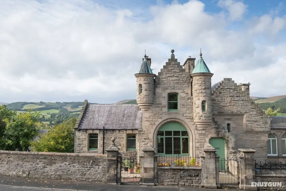 The Five Turrets: Stay in Scotland in Style in a Historic Four-bed Holiday Home - Öne Çıkan Resim