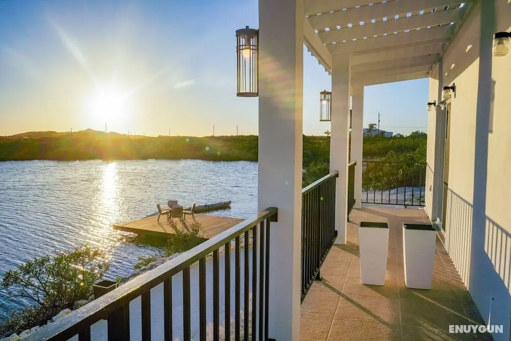 Flamingo Lake Villas | Turks and Caicos Islands - Dış Mekan