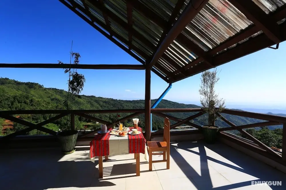 The Floral Breeze Hotel Mt.Victoria - Dış Mekanlar
