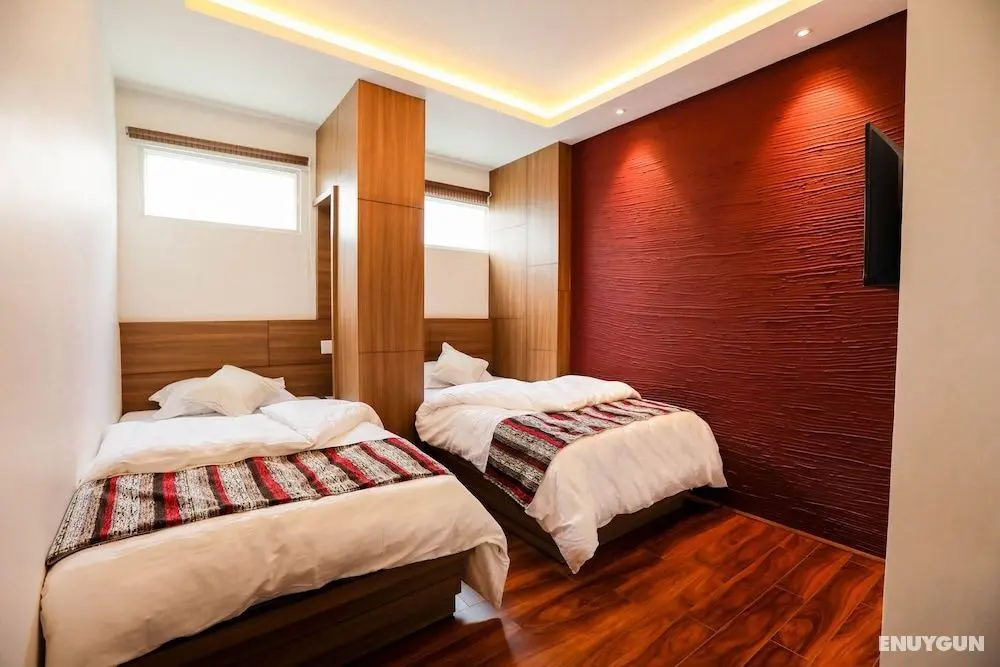 Flying Yak Hotel - Öne Çıkan Resim
