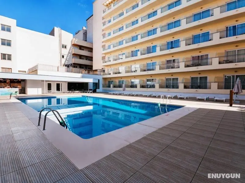 Hotel Fontana Plaza - Havuz