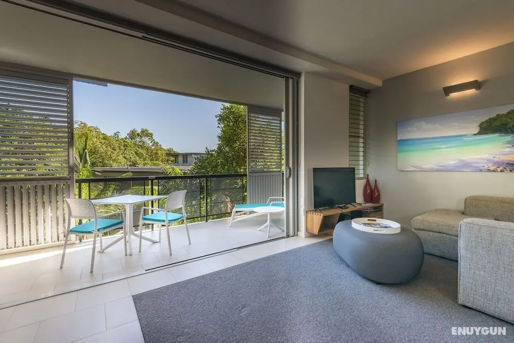 Footsteps to the Heart of Noosa and a View! - Öne Çıkan Resim