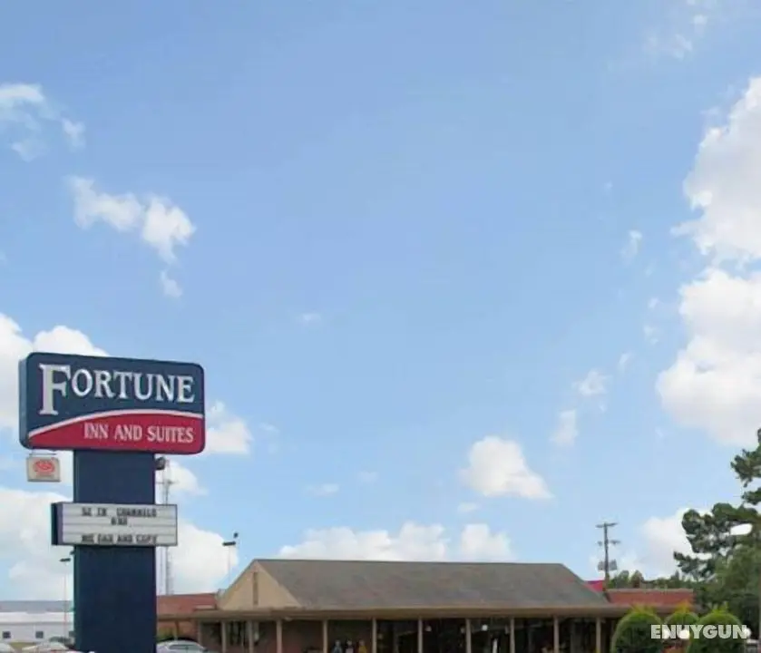 Fortune Inn & Suites - Dış Mekan