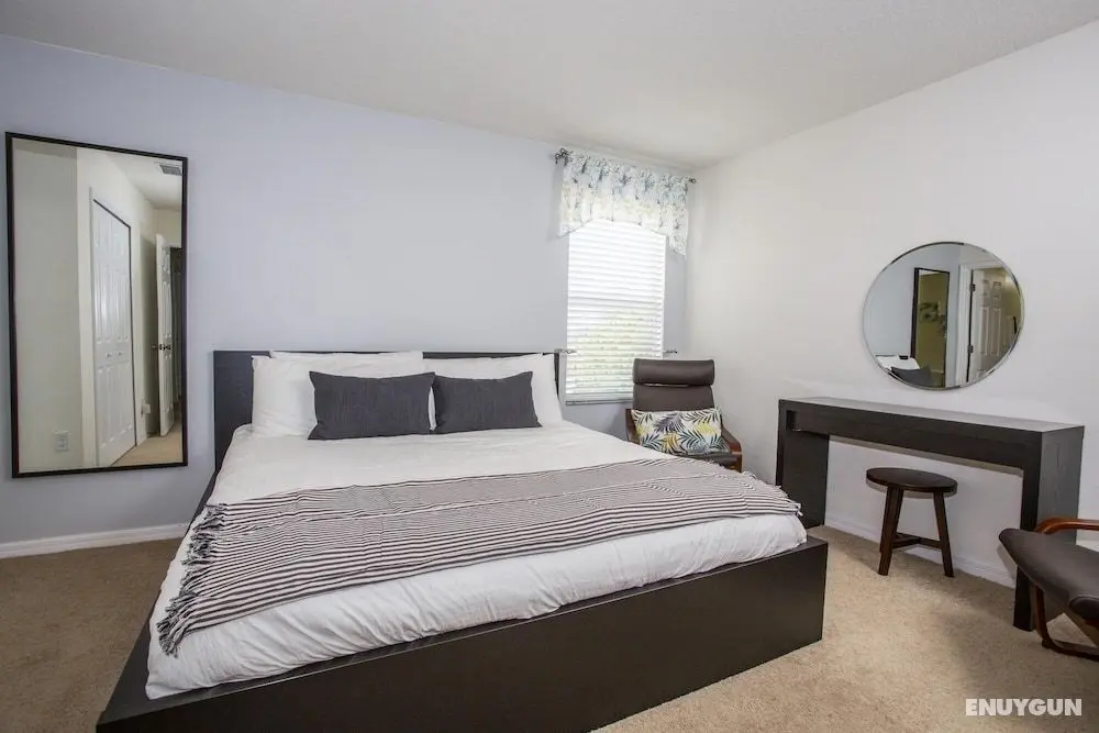 Four Bedroom w Screened Pool Close to Disney 4563 - Oda