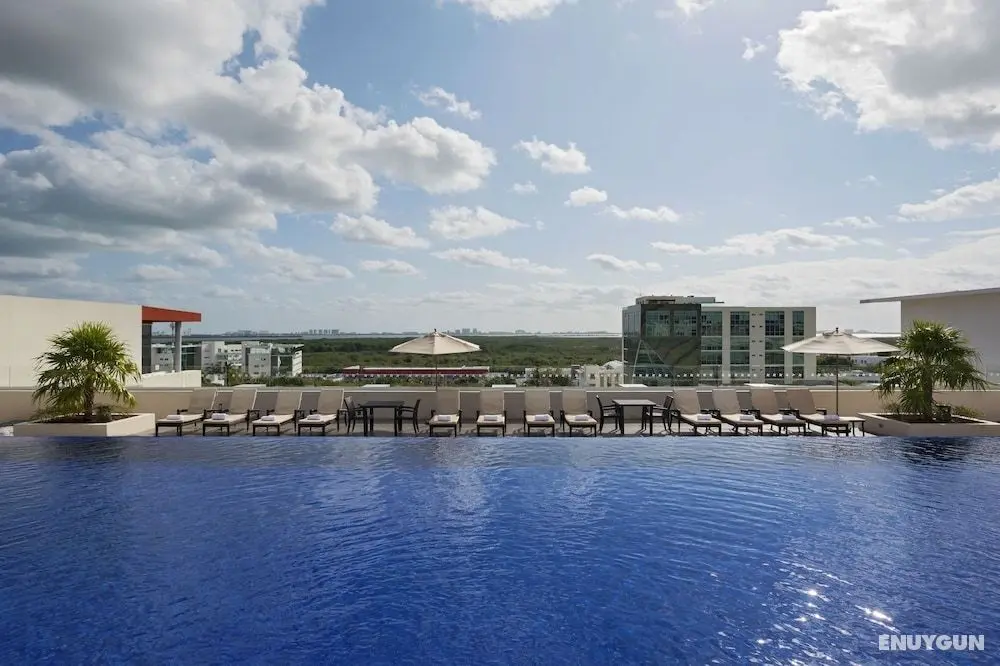 Four Points by Sheraton Cancun Centro - Öne Çıkan Resim